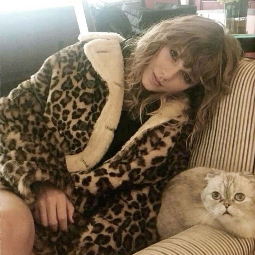 Meet your Posher, Saydee